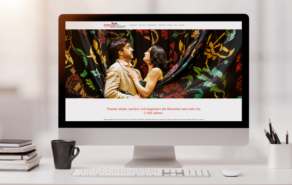 Das Bild zeigt die Website von "Theaterfreunde Lanshut" Ausgegeben auf einem MAC