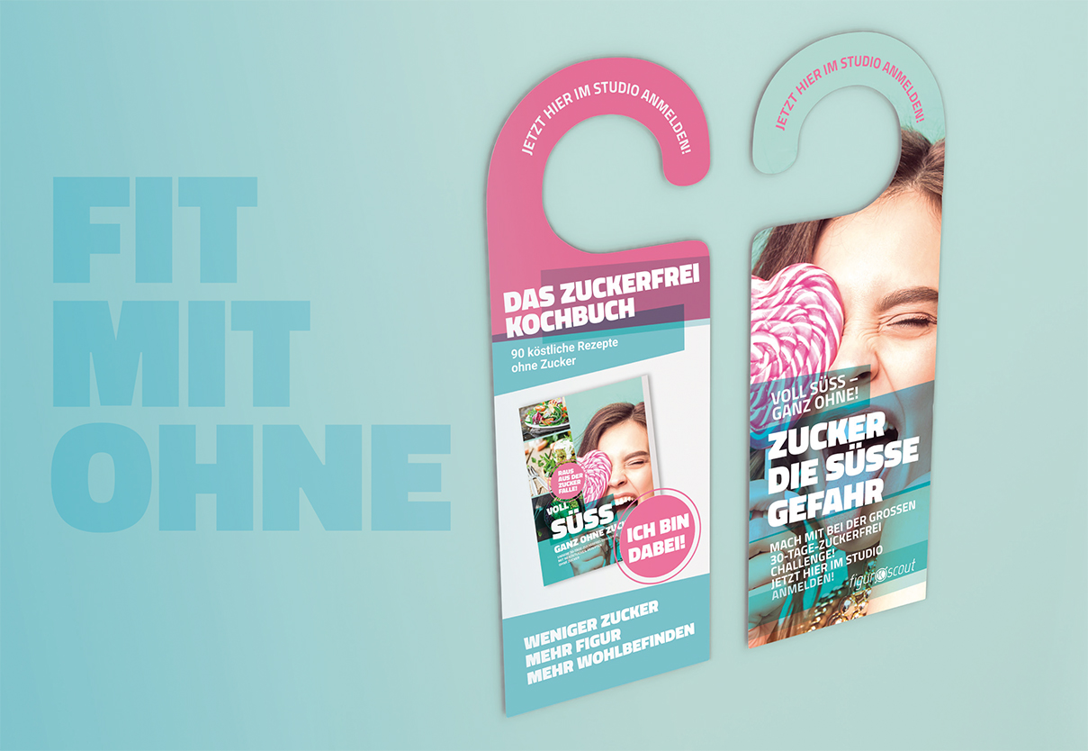 Das Bild zeigt ein kleines Türschild der Firma Figurscout