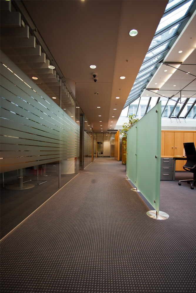 Aufnahme einer Bank von innen