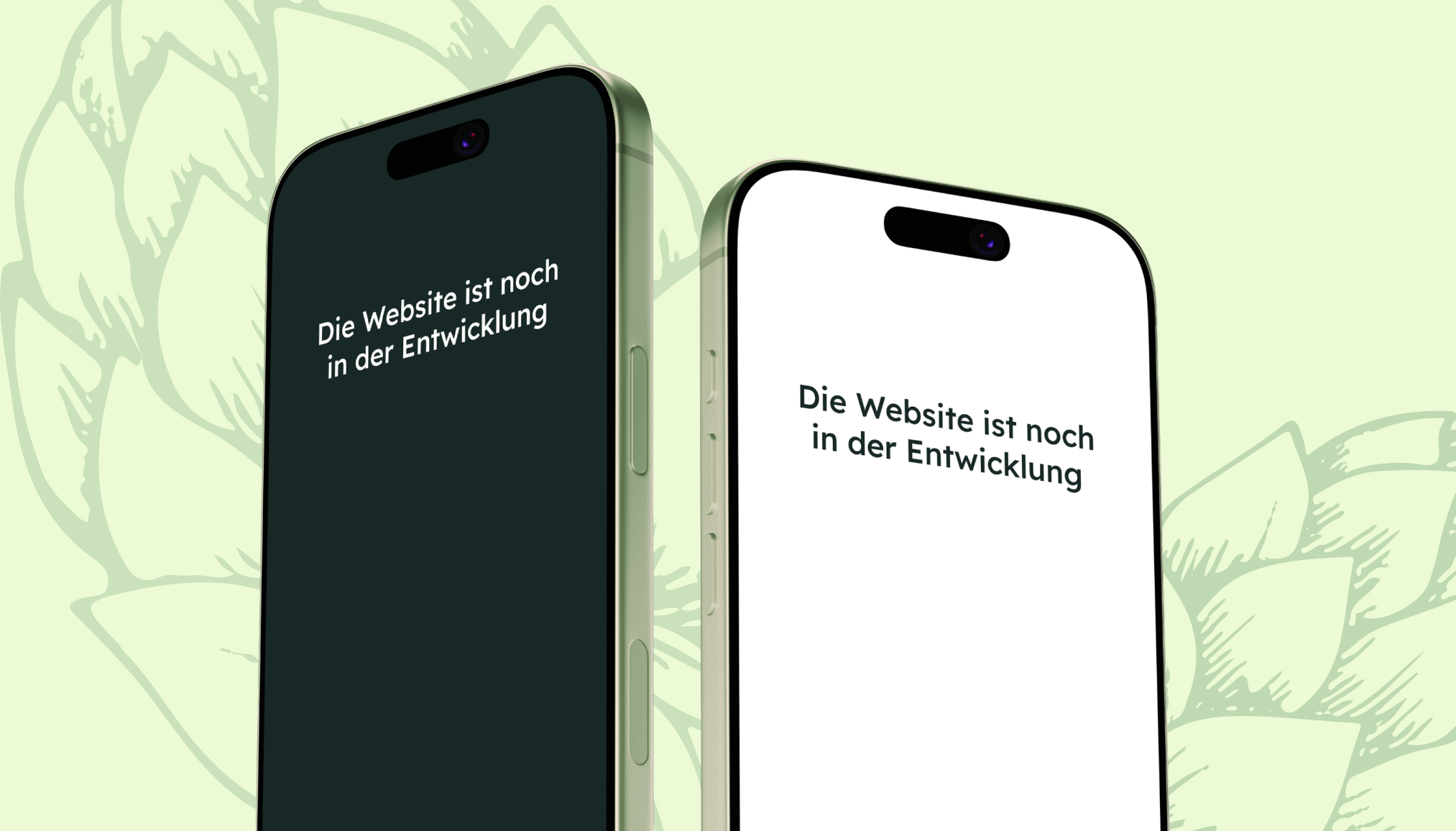 Zwei Smartphones zeigen die Meldung "Die Website ist noch in der Entwicklung" für madmoses aus Landshut.  | © madmoses
